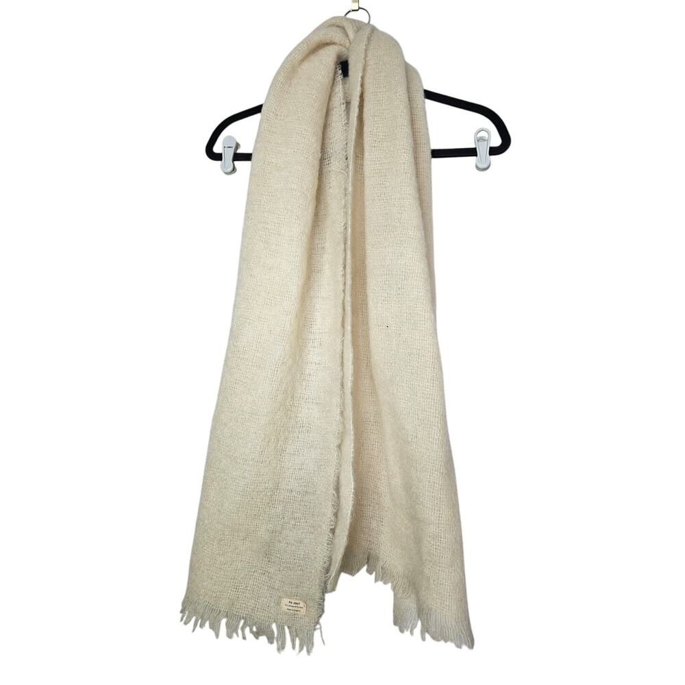 Vintage 60s Made in England Mohair Wool Fuzzy Cream Scarf Knit Classic British